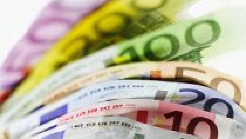 La un castig de 7 euro pe luna, in echivalent lei, statul ia un euro prin impozitarea cu 16% a veniturilor din dobanzi