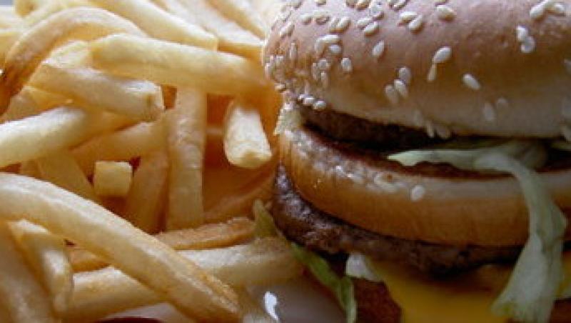 Mancarea de tip fast-food si dependenta