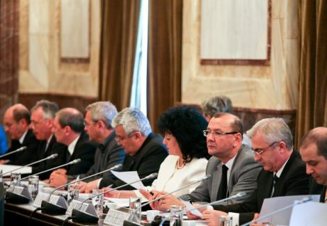 Sedinta de Guvern, dupa discutiile in CES, pe tema asumarii raspunderii pe masurile de austeritate