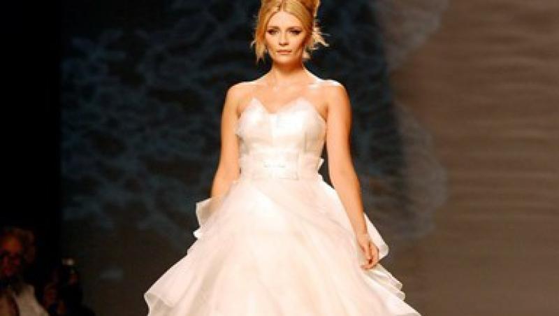 Mischa Barton, mireasa superba