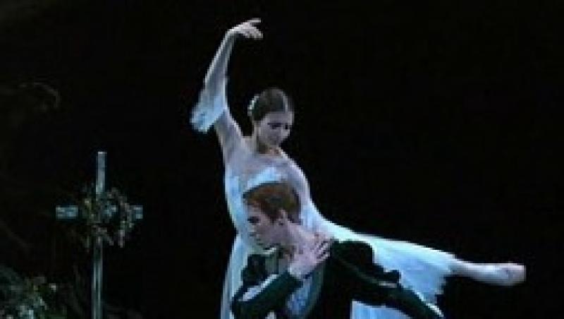 Alina Cojocaru si Johan Kobborg danseaza Giselle pe scena Operei din Bucuresti