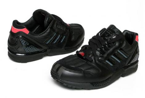 Ai purta Adidas ZX 8000 Darth Vader Edition?