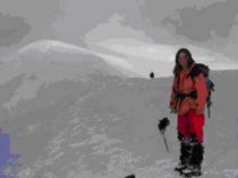 O alpinista romanca de 15 ani a cucerit cel mai inalt vulcan din America de Nord