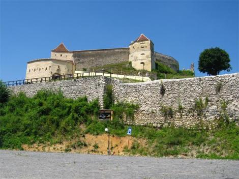 Instanta a decis: Cetatea Rasnov revine orasului