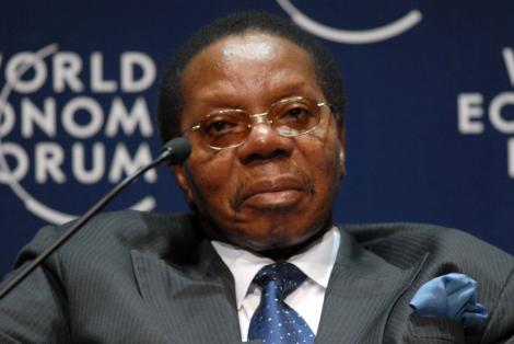 Presedintele din Malawi, Bingu wa Mutharika, a gratiat cuplul de homosexuali condamnat la inchisoare