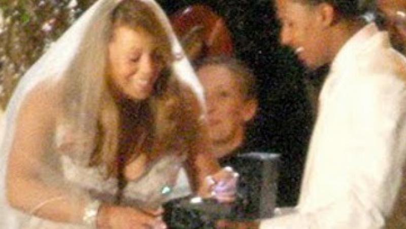 Mariah Carey a plesnit in rochia de mireasa