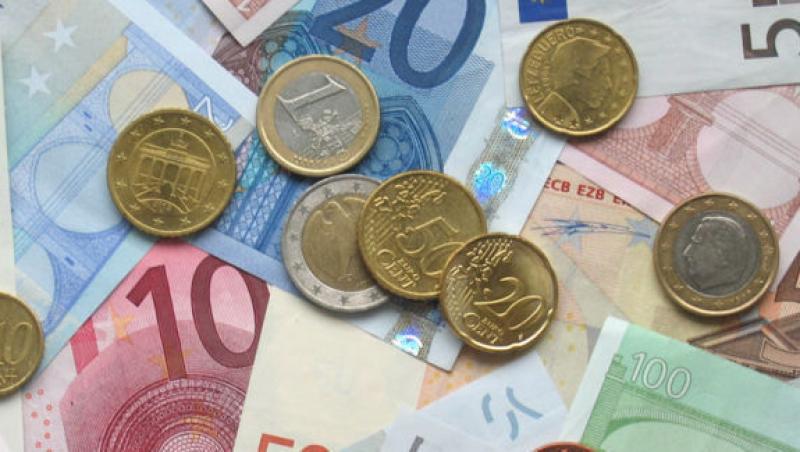 Grecia va primi 110 miliarde euro de la UE si FMI, in schimbul a mari sacrificii
