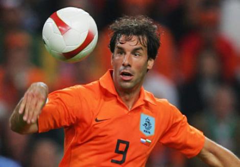 Ruud van Nistelrooy nu va participa la CM 2010