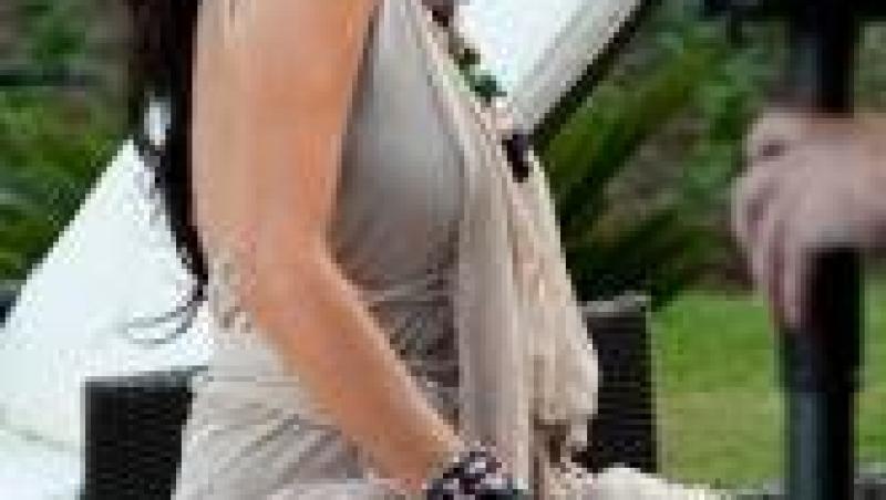 FOTO Lavinia a filmat clip de 15 mii de euro in Antalya!