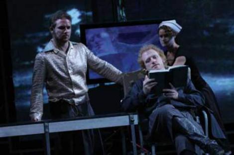 De patru ori "Hamlet" american la Teatrul Bulandra