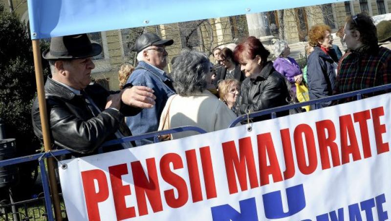 Pensionarii vor protesta, miercuri, in fata Palatului Cotroceni si la sediile prefecturilor