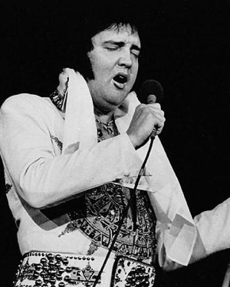 Elvis Presley a murit din cauza constipatiei cronice