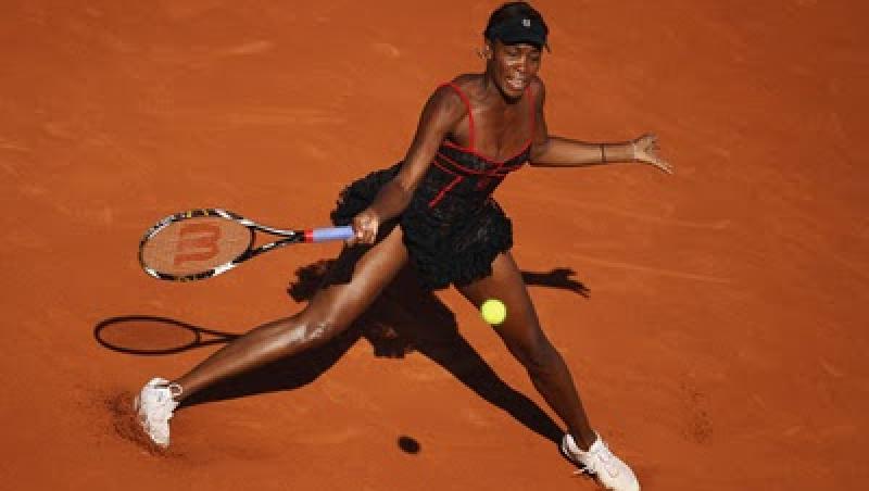 Venus Williams renunta la dantela pe zgura