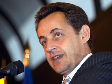 Nicolas Sarkozy le-a declarat razboi rromilor romani din Franta