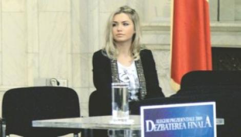 Prietena Elenei Basescu va fi atasat economic la New York