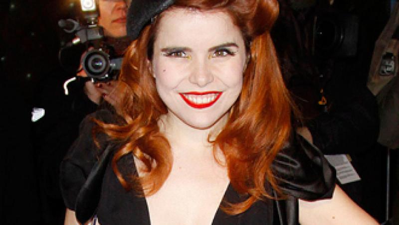 Paloma Faith: Fetelor, purtati culori deschise, tocuri si ruj rosu!