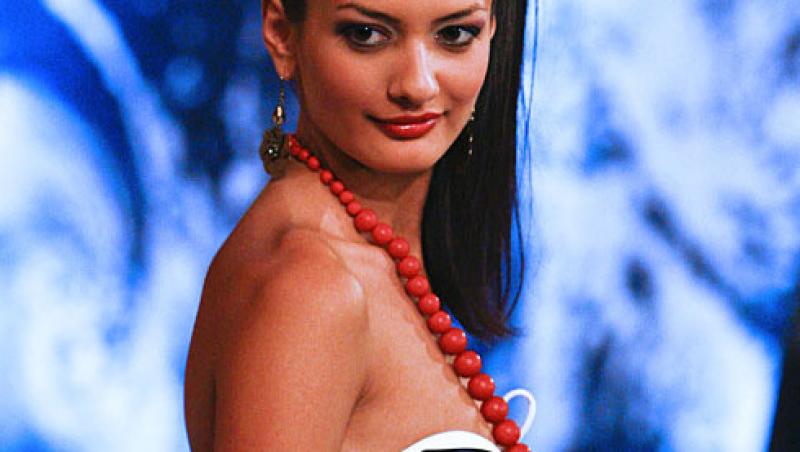 Prezentare de moda INCENDIARA la Capatos!