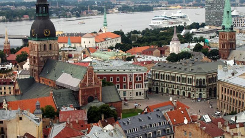Guvernul Letoniei va inapoia banii obtinuti din taierea pensiilor