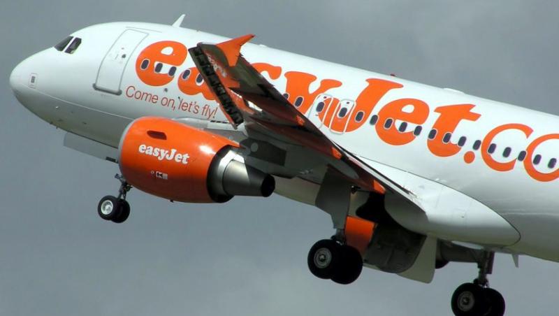 Incident pe Aeroportul Henri Coanda: un avion s-a intors la sol din cauza unor probleme tehnice
