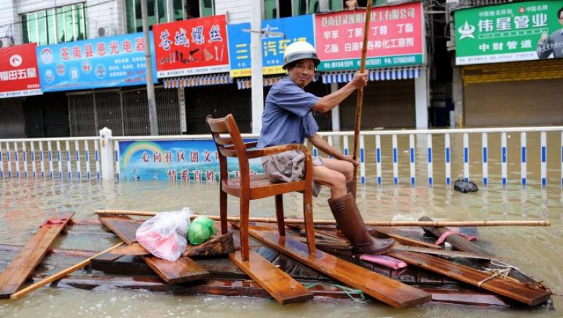 Inundatii catastrofale in China: 90 de morti si pagube de un miliard de dolari