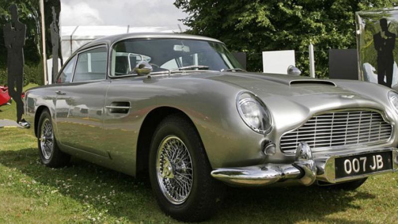 FOTO / Licenta de a ucide: Aston Martin-ul DB5 al lui James Bond, scos la licitatie