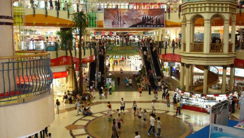 Investitori din anturajul lui Puiu Popoviciu au preluat Tiago Mall