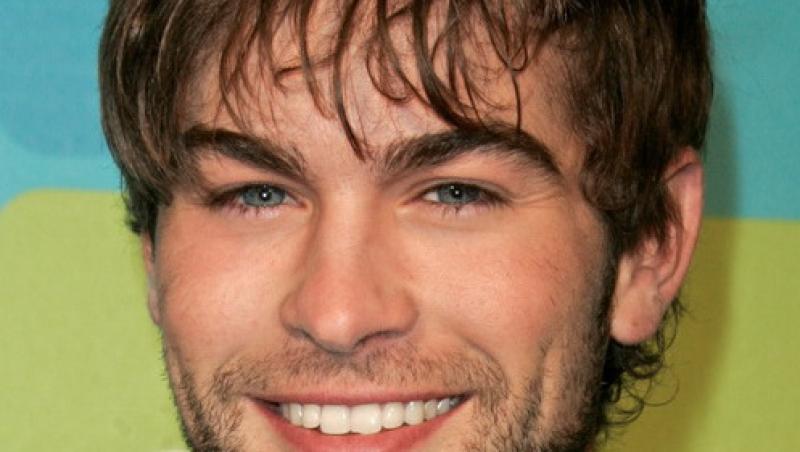 Chace Crawford s-a cuplat cu un model canadian