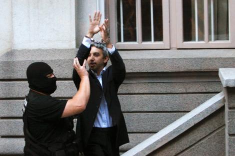 Motivarea instantei pentru arestarea lui Dan Diaconescu: S-a folosit de statutul de jurnalist in alte scopuri