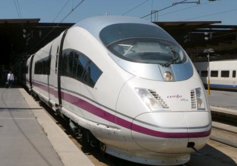 Barcelona: Cel putin 12 oameni au murit spulberati de tren