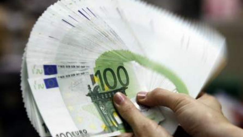 Update / Euro continua sa creasca: 1 euro= 4,3 lei, pe piata interbancara