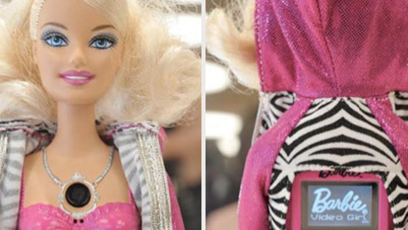 Filmeaza neobservata cu Video Barbie!