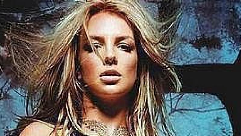 VIDEO/ Britney, pusa din nou la zid