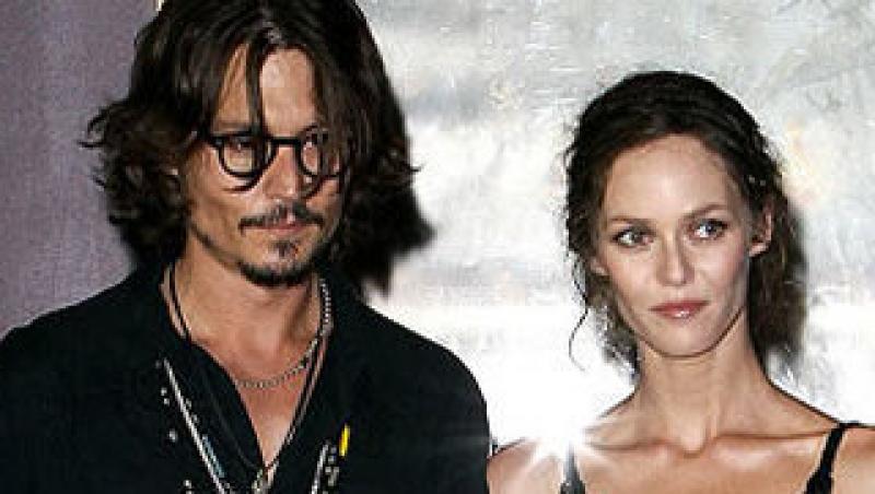 Vanessa Paradis: “Mi-e teama sa devin sotia lui Johnny Depp”
