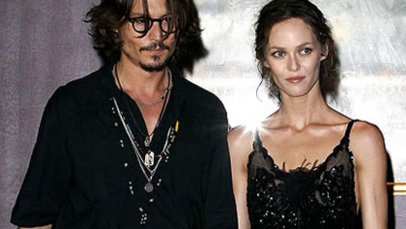 Vanessa Paradis: “Mi-e teama sa devin sotia lui Johnny Depp”