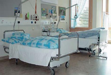 Dezastru in Sanatate / Spitalul Judetean Constanta supravietuieste cu bani din cutia milei