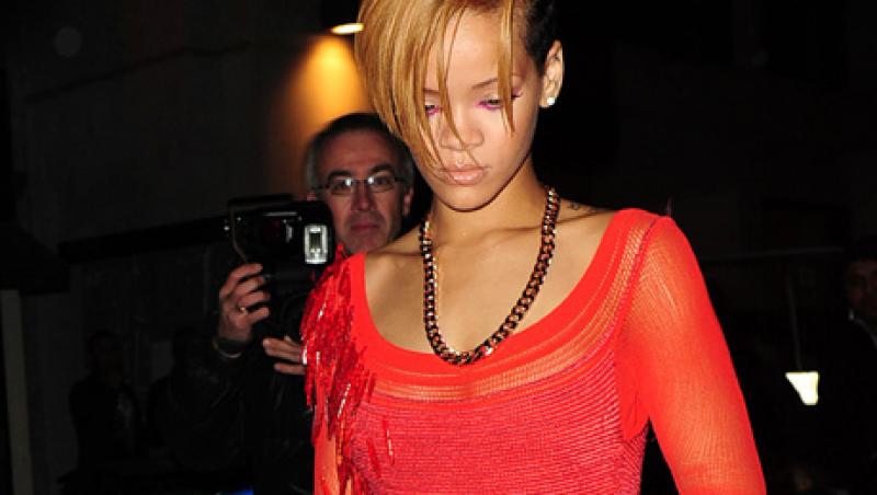 Rihanna: Iubirea ma mentine sanatoasa mental. Inainte, traiam in haos