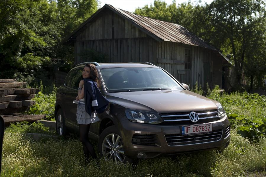 FOTO / Drive Test - Noul VW Touareg si Dorina Novac ataca luxul