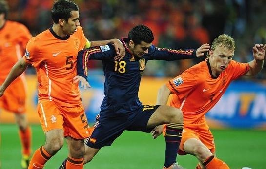 Dirk Kuyt: "Arbitrul a ajutat Spania sa devina campioana mondiala"