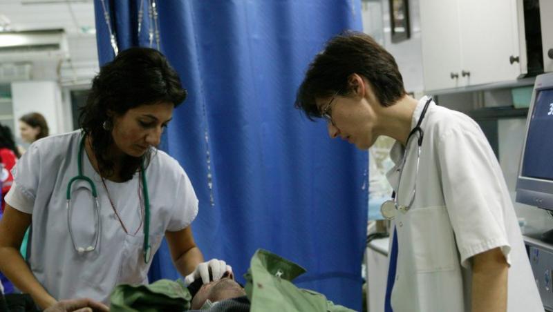 Sistemul sanitar e la pamant: pregatim medici pentru altii