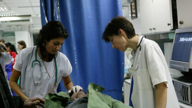 Sistemul sanitar e la pamant: pregatim medici pentru altii