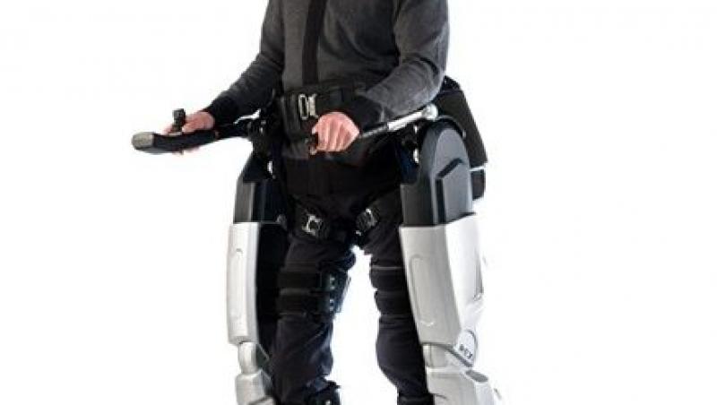Rex Exoskeleton - de la scaunul cu rotile la mersul in doua picioare