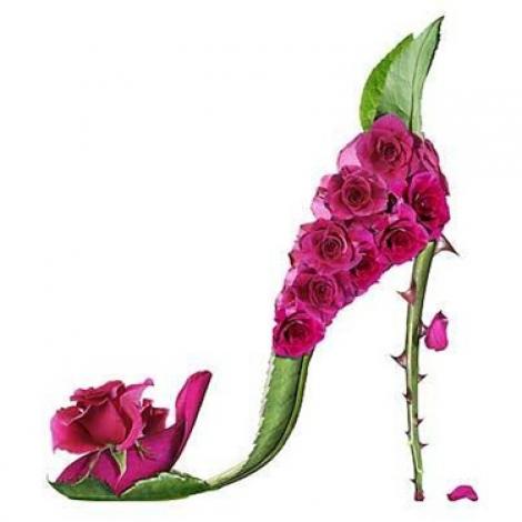 FOTO! Revolutionar: Shoe Fleur, pantofi din flori naturale