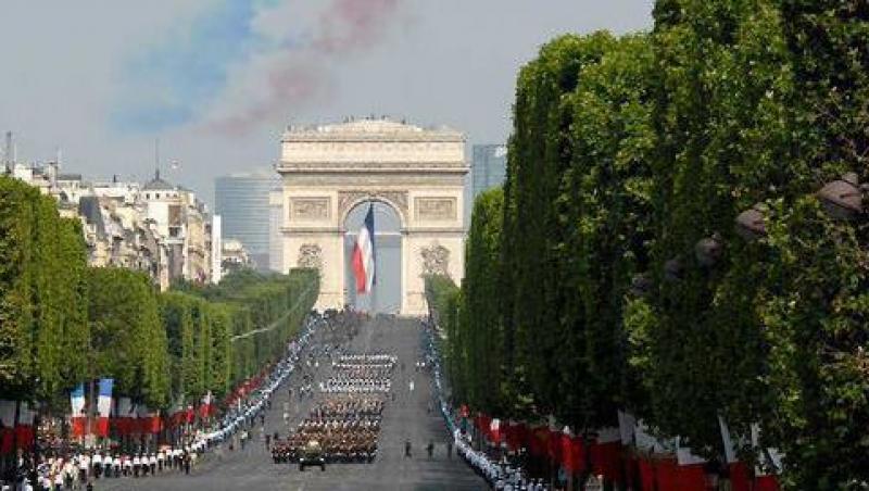 VIDEO! Parada grandioasa la Paris cu ocazia Zilei Nationale a Frantei