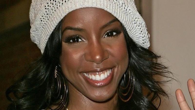Kelly Rowland: “Operatii estetice da, Botox nu! Nu vreau fata impietrita”