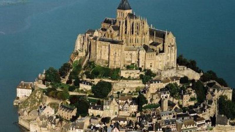 Mont Saint-Michel, castelul-insula