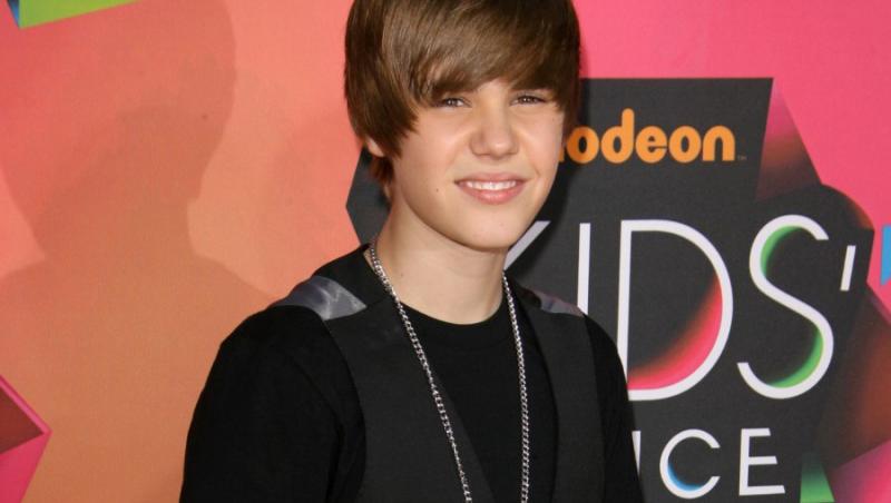 Justin Bieber - adolescentul rasfatat de vedetele americane