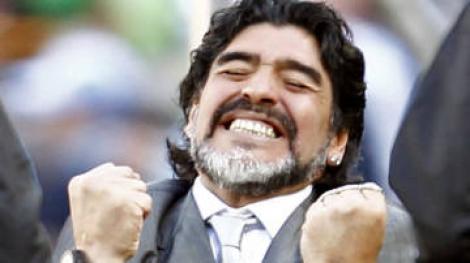 Diego Maradona ramane selectioner al Argentinei pentru inca 4 ani