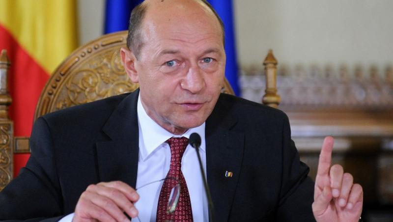Biliard politic: Basescu loveste cu ANI in Parlament