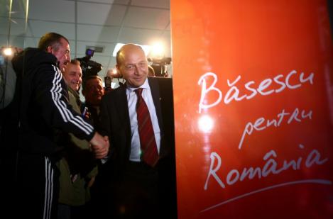 Sondaj IPP: 65% dintre romani ar vota pentru demiterea lui Basescu