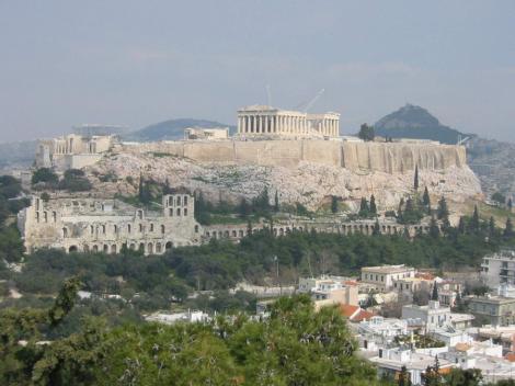 Grecia s-a tinut de planul de austeritate si va primi a doua transa de imprumut de la FMI si UE